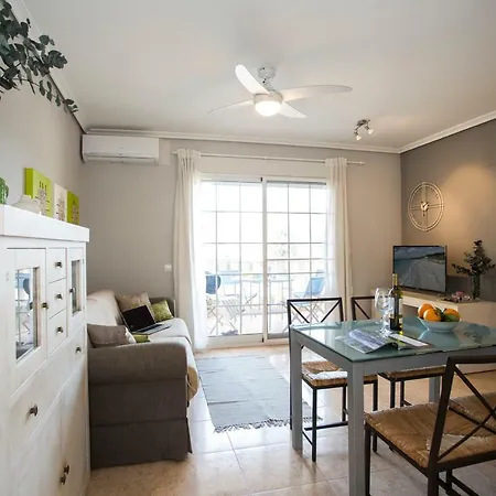 Apartment Singularstays Vii